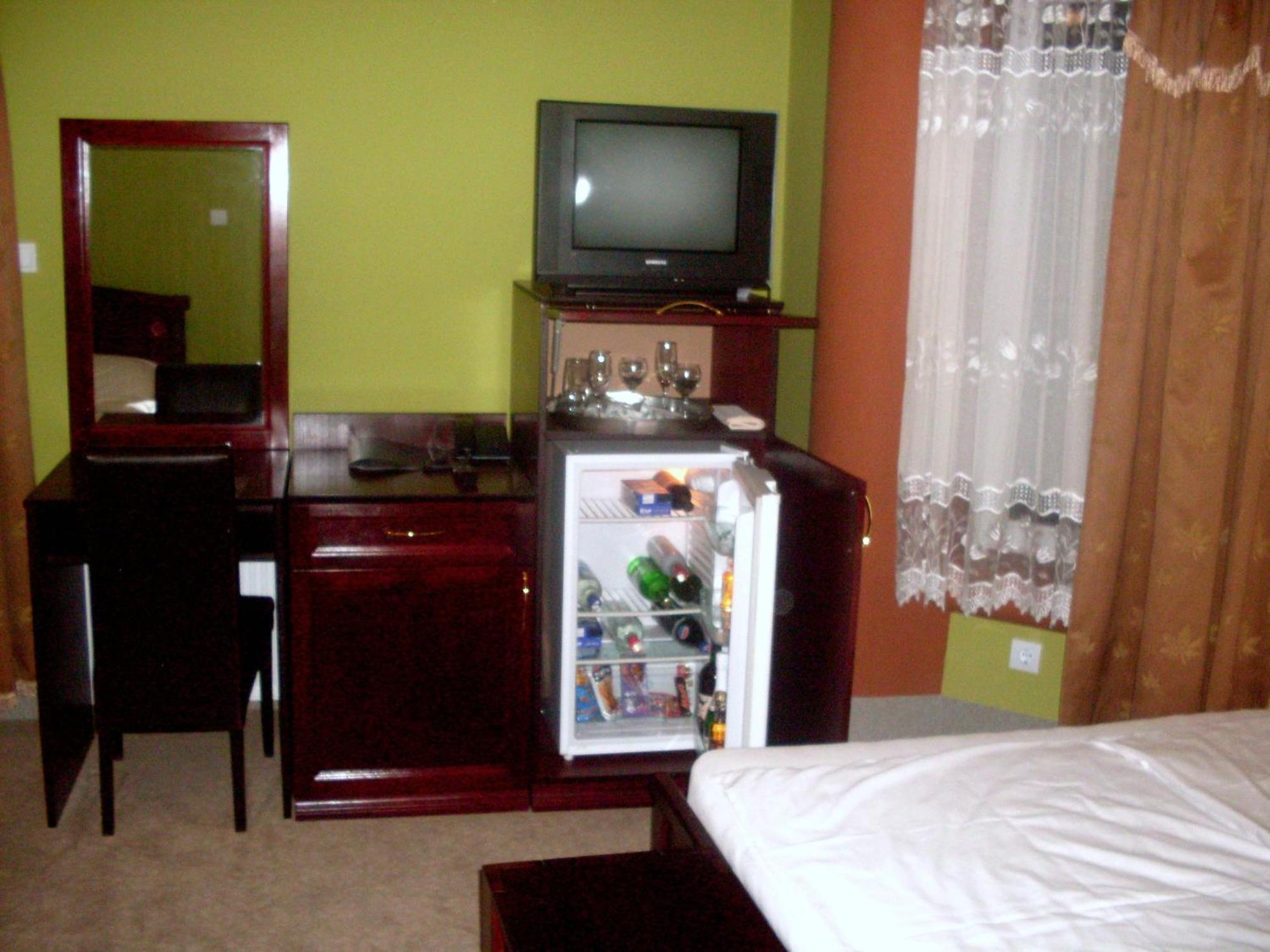 Hotel Vila Mitic Luxx Spa Centar Leskovac Kültér fotó