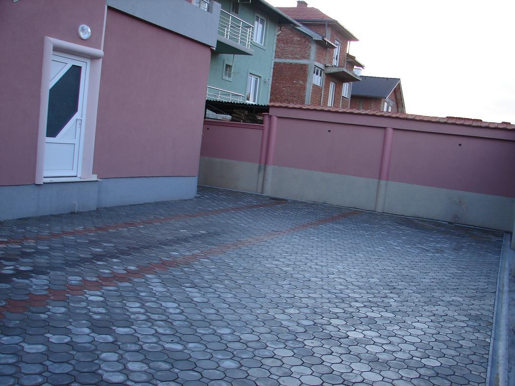 Hotel Vila Mitic Luxx Spa Centar Leskovac Kültér fotó